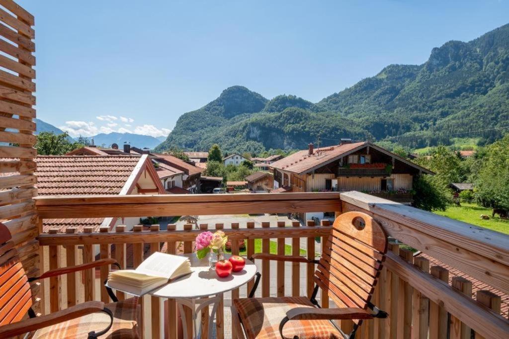 Gasthof-Hotel Dannerwirt Флинтсбах Экстерьер фото